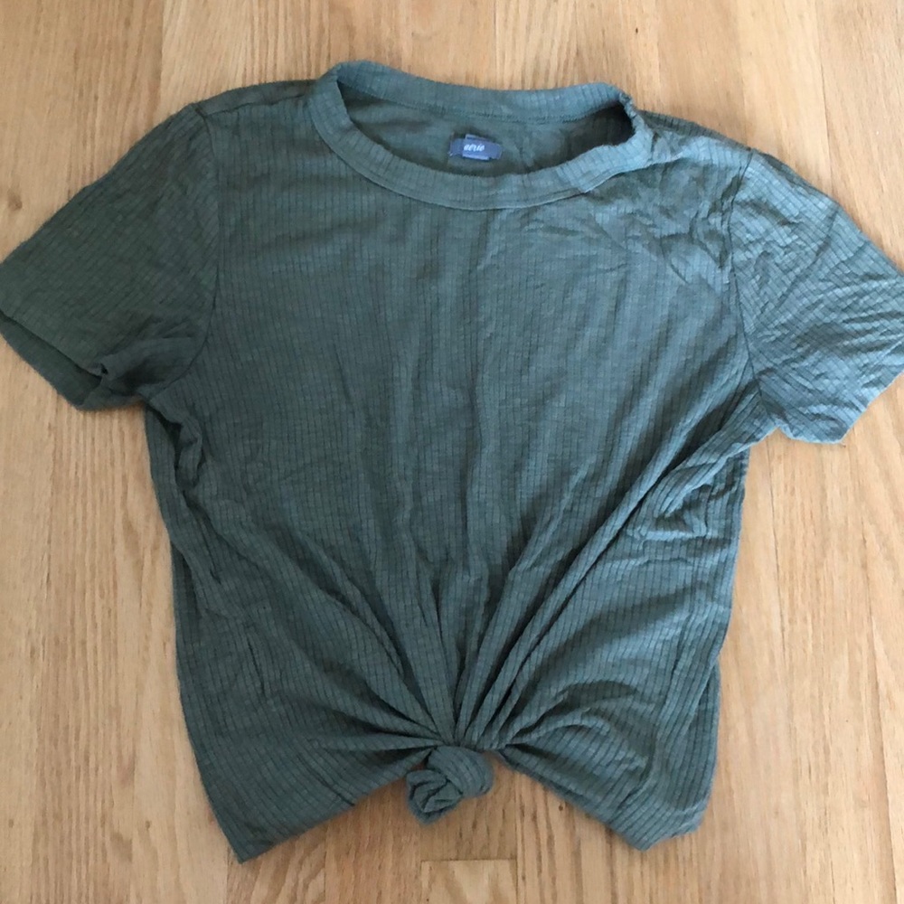 ribbed light green top